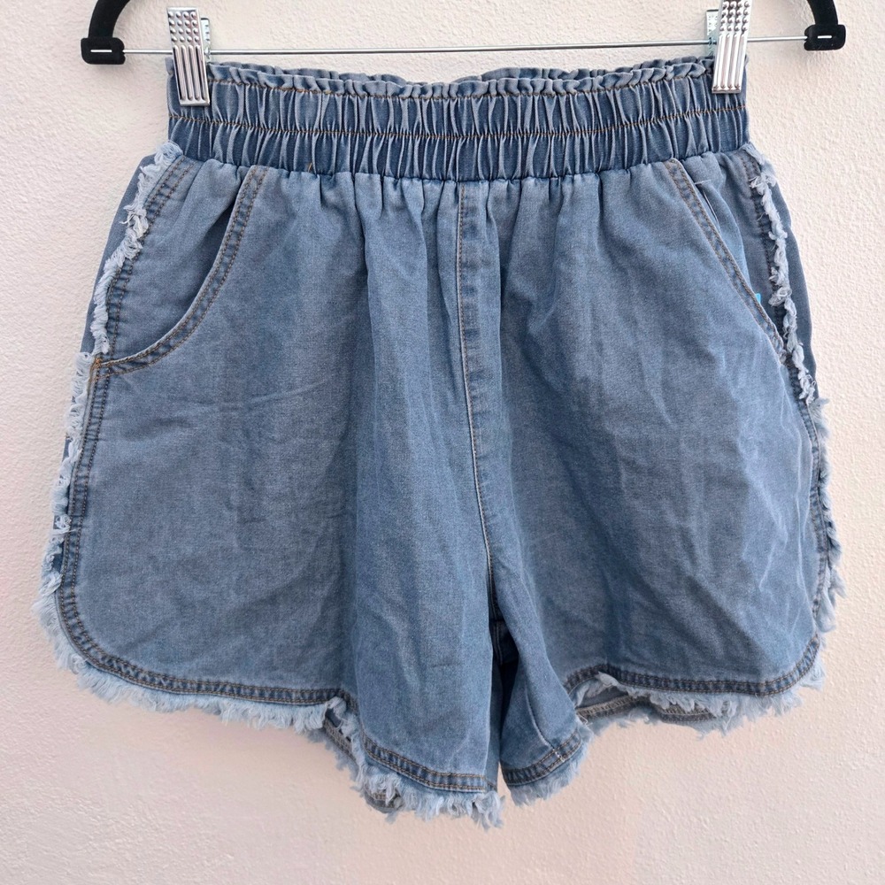High Waisted Elastic Paperbag‎ Denim Shorts Medium Wash Raw Frayed Hem Small NWT